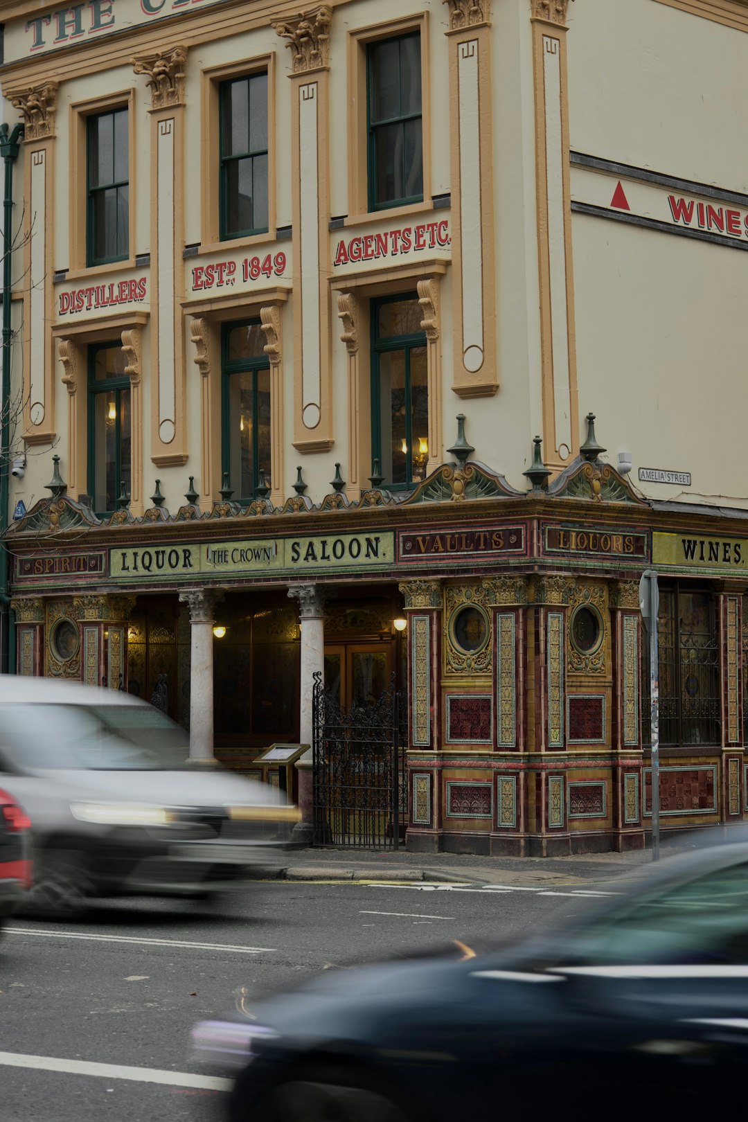 Command Pattern: Action Encapsulation